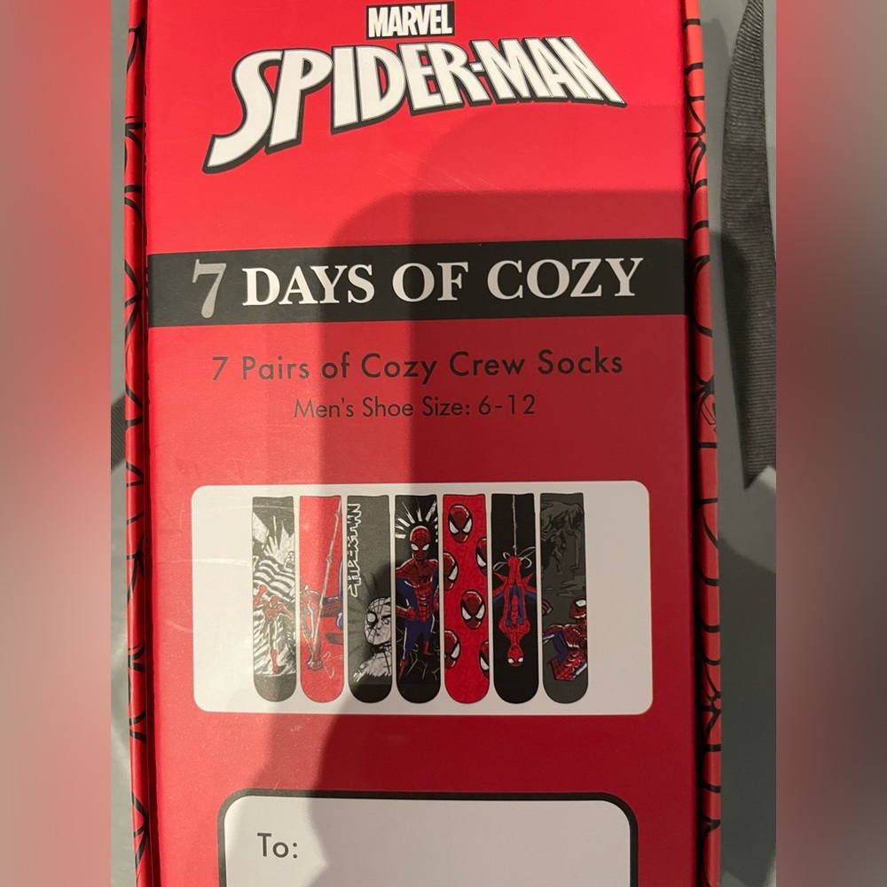 Marvel Men's Spider-Man Cozy Socks Black Shoe Size 6-12 New - Picture 3 of 5